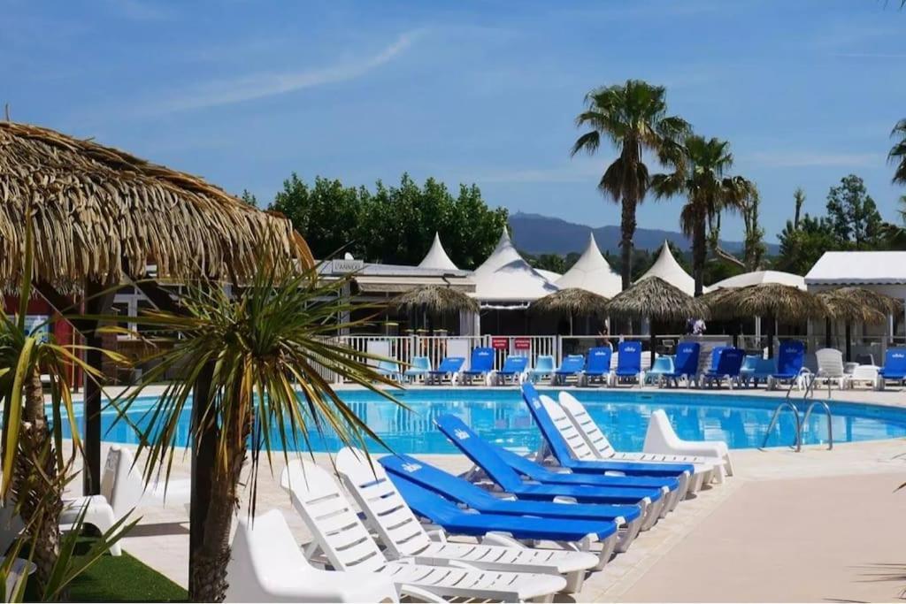 Le Moorea Mobilhome Camping Le Montourey 4 Etoiles Fréjus Exterior foto